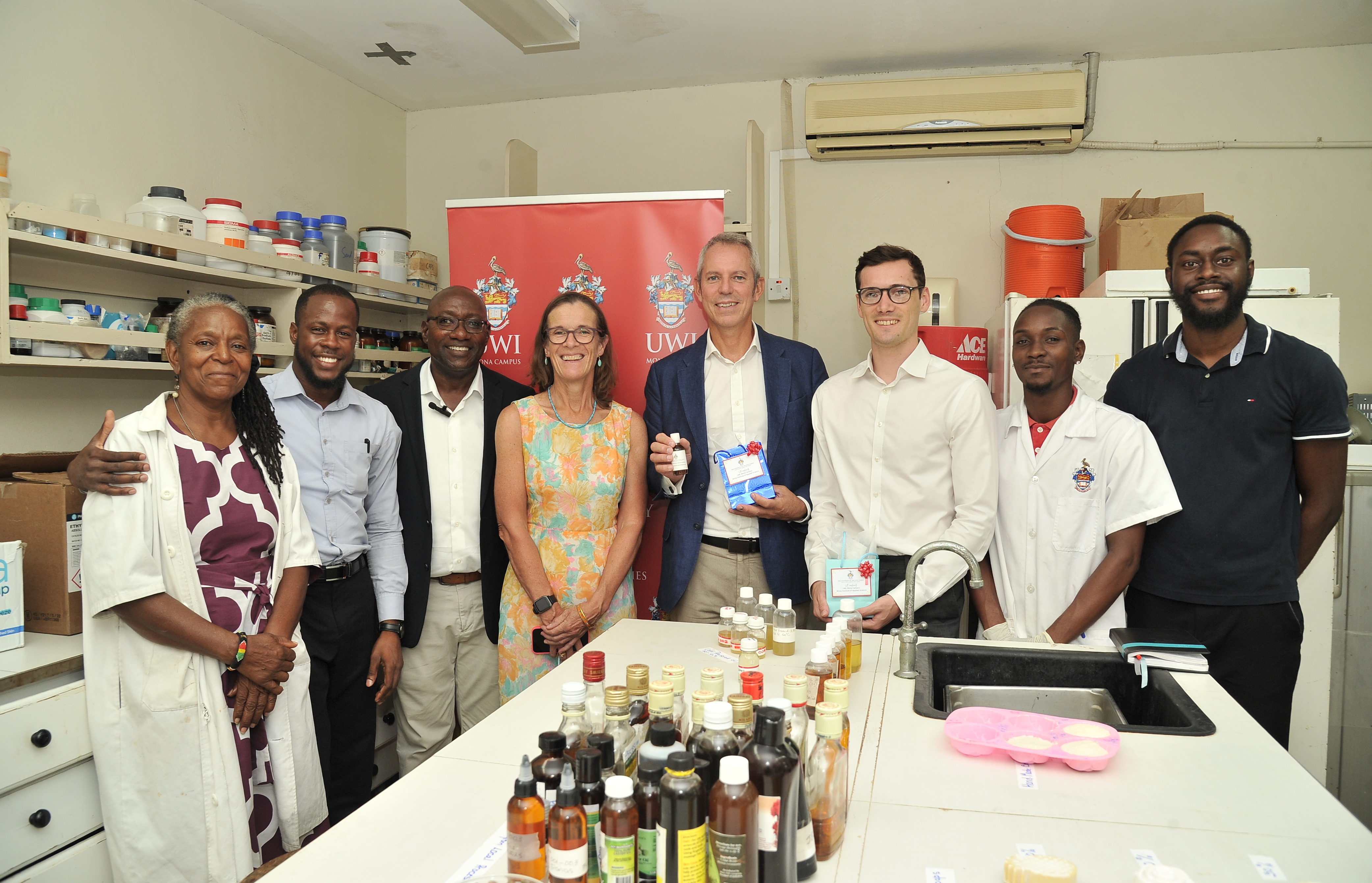 British High Commissioner Impressed by The UWI’s Pioneering Castor Bean Research